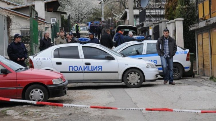 Няма преки свидетели на убийството на Лазов 