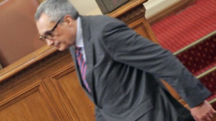 Отцепник от Костов: ДСБ изпадна в канибализъм