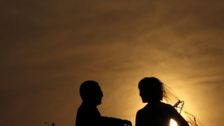 Венчавка по изгрев слънце &ndash; модерната сватба