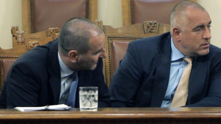 Не частичният вот, черешите в Кюстендил поблазнили МВР шефа