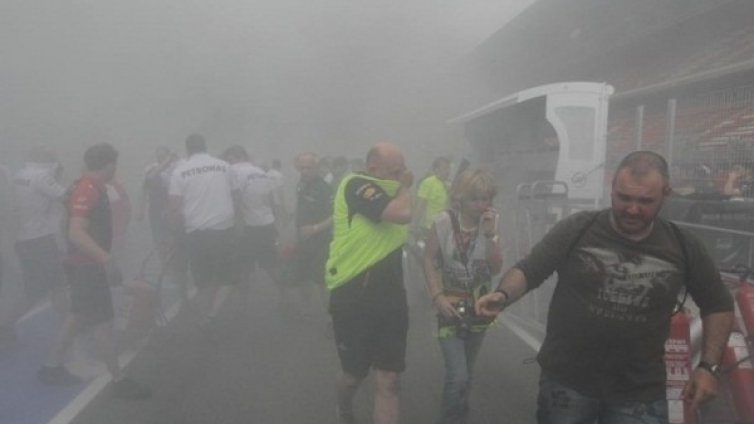 31 души пострадаха при пожар в боксовете на Формула 1