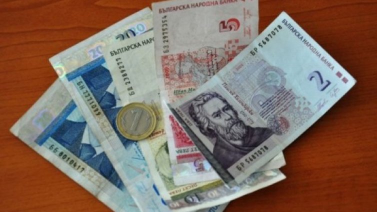 Разходите на домакинствата растат по-бързо от доходите