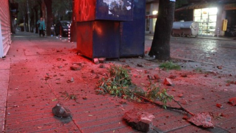 Въпреки труса &ndash; учениците на училище в София