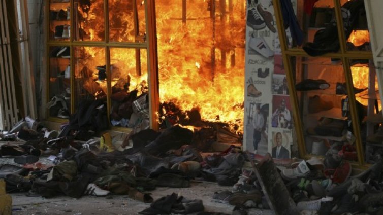 Десетки ранени при взрив в центъра на столицата на Кения 