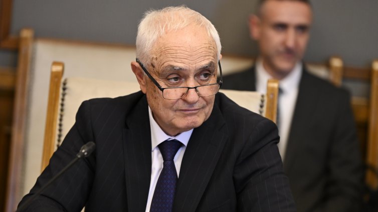 Запрянов: Няма да изпращаме военни на учение в Гренландия