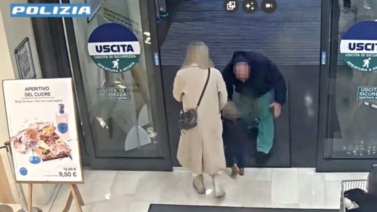 Румънец се опита да изтръгне дете от ръцете на майка му в Италия ВИДЕО