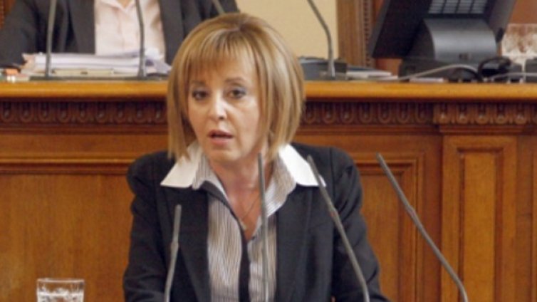 Мая Манолова &ndash; най-приказливата в парламента