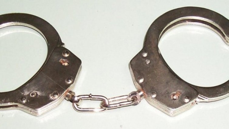 Задържаха 21-годишен, обирал възрастни столичанки