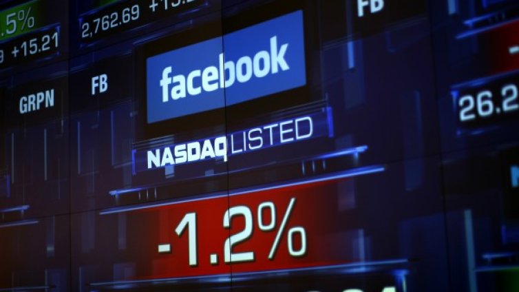 Facebook изчезва до 8 години, вещае анализатор