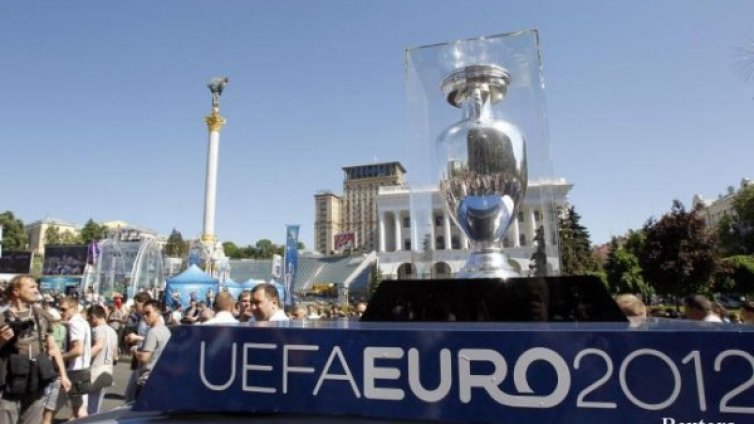 От днес до 1 юли Европа ще е "Евро 2012"