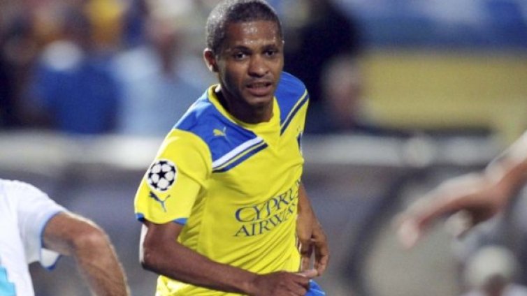 Левски взима бразилска звезда на Апоел