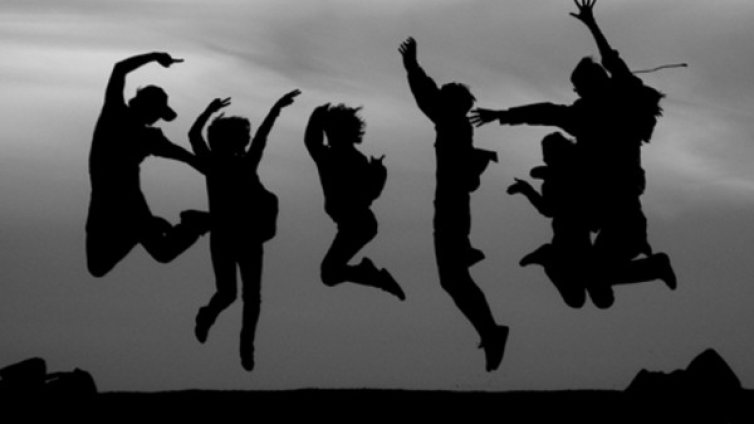 Българите сме били нещастни! По-скоро послъгваме