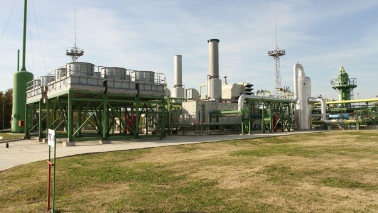 Газът поскъпва с 5%, с 3 на сто скача топлата вода в София