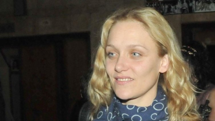 Койна Русева преоткрива "истинските неща" след изобличение в прелюбодейство