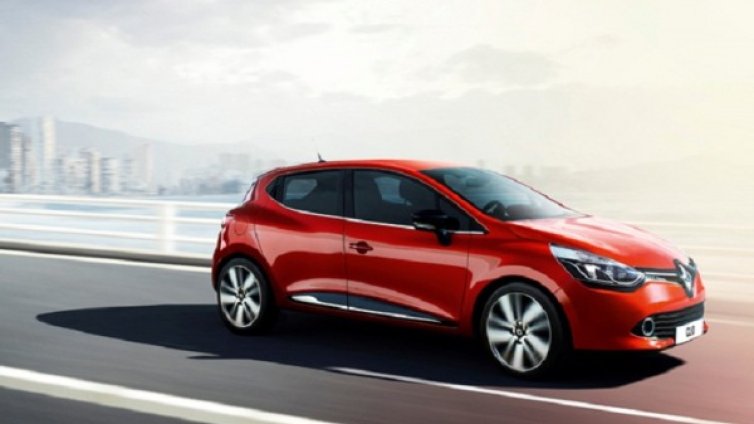 Първа фотография на новото Renault Clio
