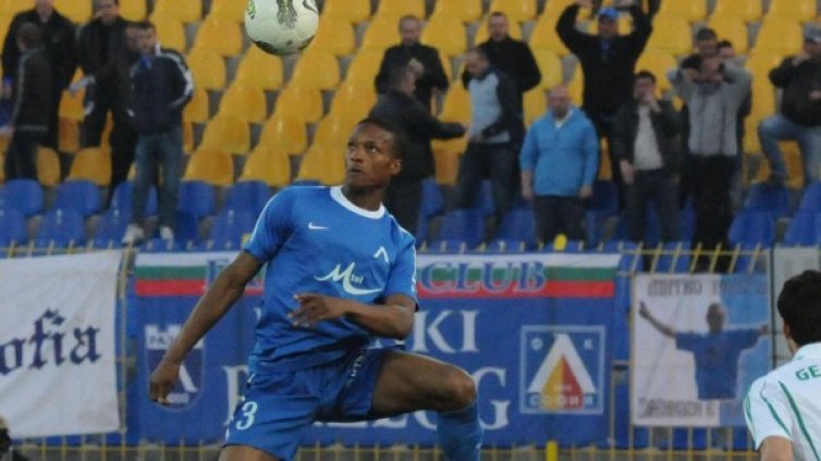 Бивш играч на "Левски" обвини "сините" в "черно тото"