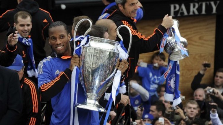 Дебютът на Дрогба в Китай се отлага