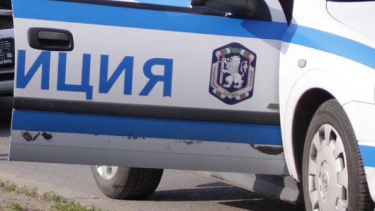 16-годишно момиче убило случайно приятеля на майка си 