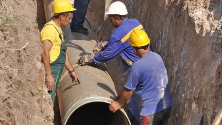 Бургас без топла вода заради спукан газопровод