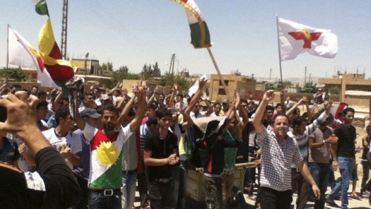 Париж иска бързо сформиране на временно правителство в Сирия