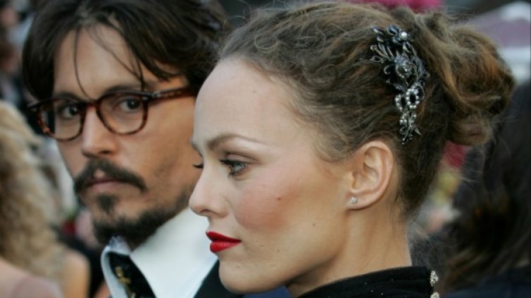 Напред-назад. Джони иска да си върне Ванеса