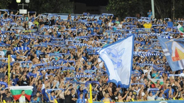 И Борисов се зае с мача в Сараево