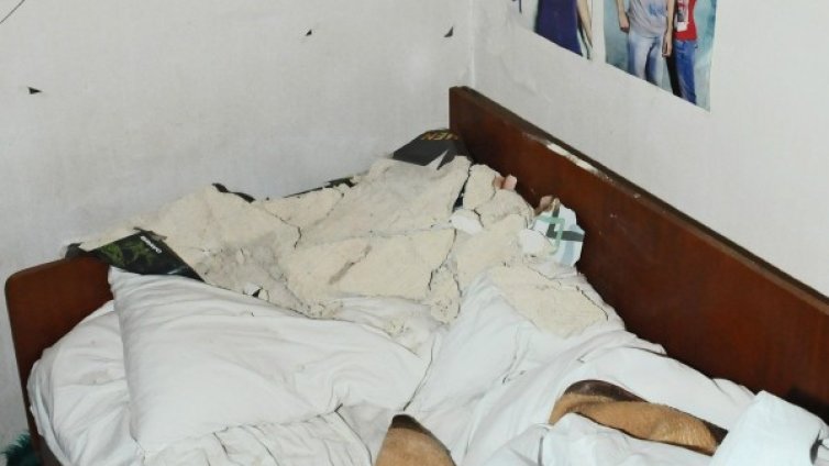 Сигнали, че роми са продали палатки след земетресението