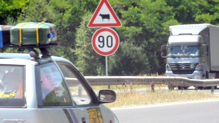 Има временна организация на движението по автомагистрали "Тракия" и "Хемус"