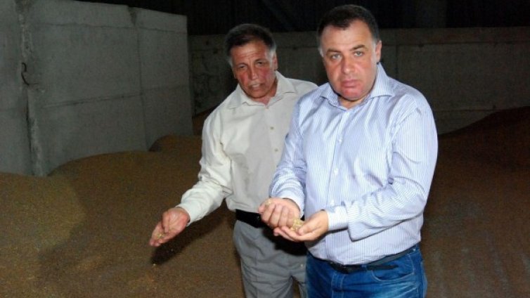 Найденов погва с проверки производители и търговци на зърно