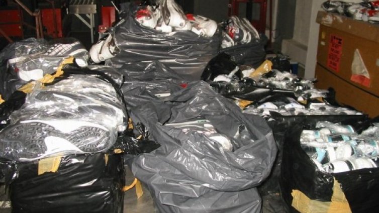 Контрабандни лекарства за полова мощ хванаха митничари