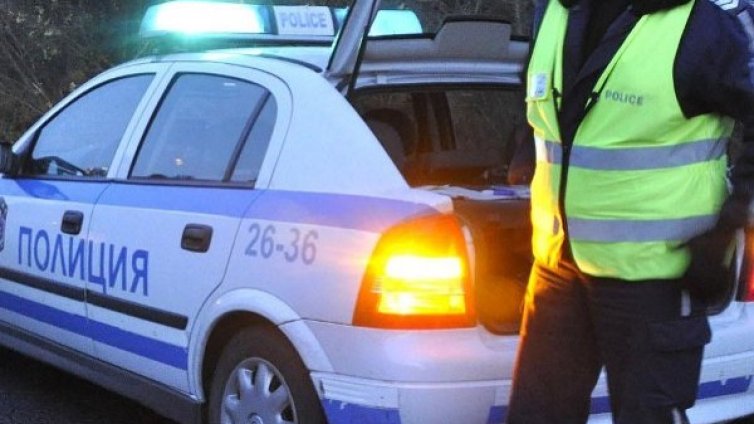 20-годишен заплаши служител и  задигна цигари от бензиностанция в Ямбол 