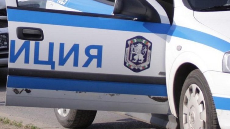 Арестуваха 10 души, пребили охранители в Перник 