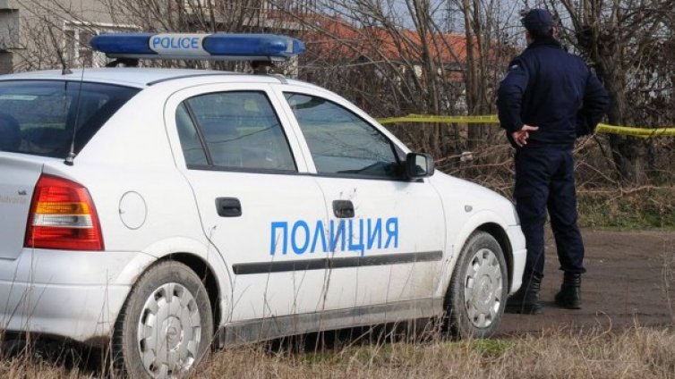 Пиян шофьор 2,35 промила помете три коли