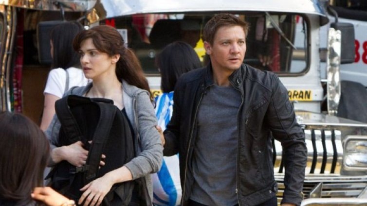 Борн пак надви "Непобедимите"