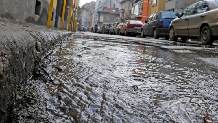 Авария остави без вода няколко столични квартала