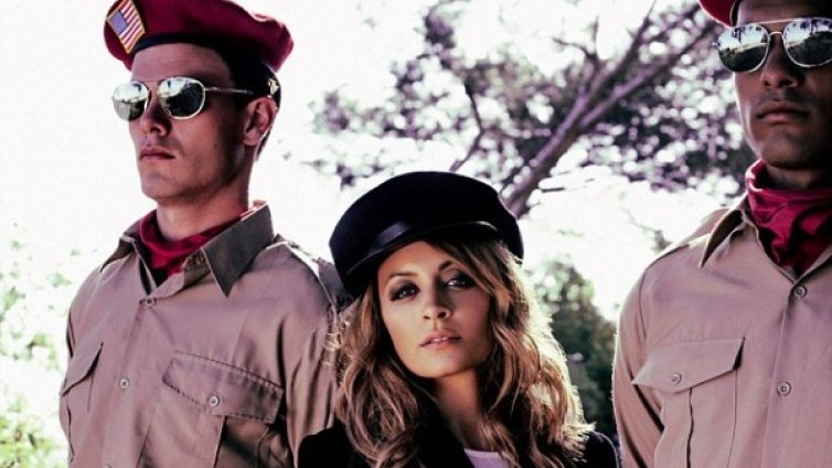 Никол Ричи стана войник