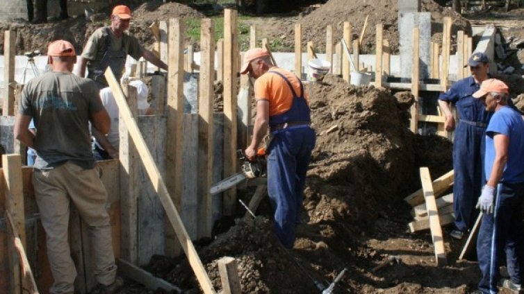 Чакат ни трудни 10 години, за да върнем нивото на заетостта