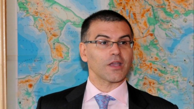 Пенсиите скачат от април, потвърди Дянков