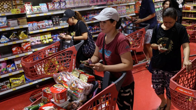 Китай евакуира 400 000 души от Шенжен заради супертайфун