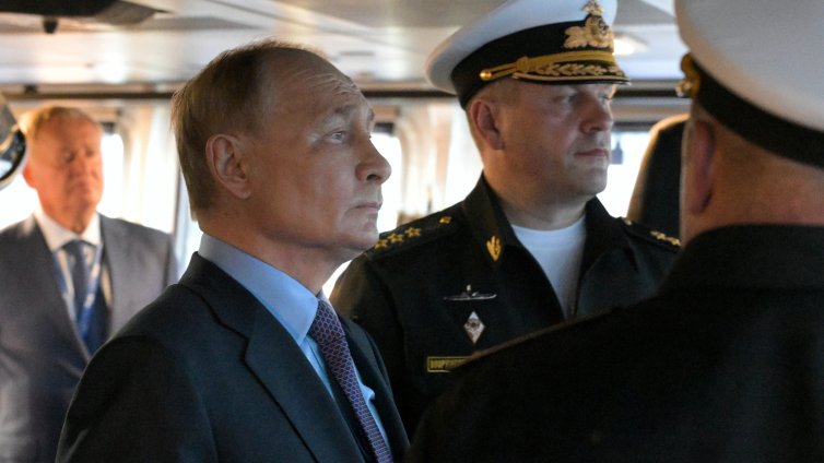Русия води хибридна война срещу НАТО чрез ваканционни имоти