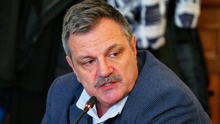 Д-р Симидчиев: Да се използват различни подходи, за да се избегне пълна упойка при дете