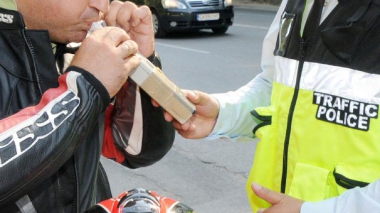 Спипаха трима пияни шофьори в Търновско за денонощие 