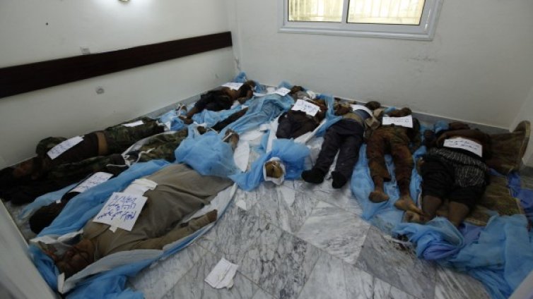 Бунтовниците в Либия екзекутирали верни на Кадафи