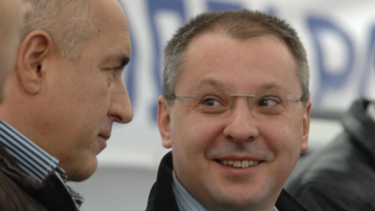 Доверието в ГЕРБ ерозира, ама с колко?