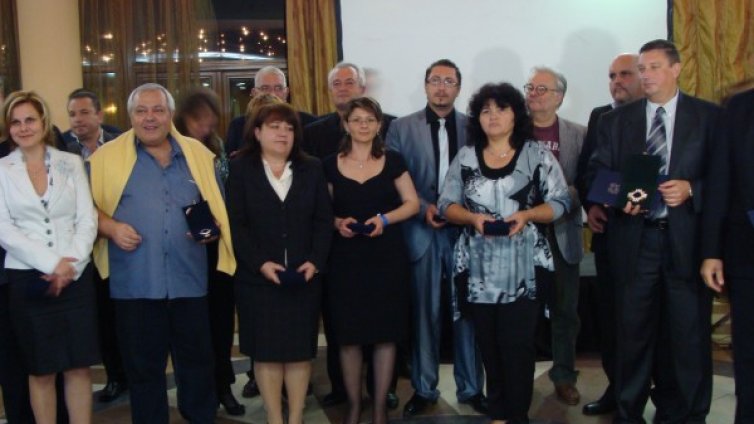 "Лекар на годината" получиха медиците от Сарафово