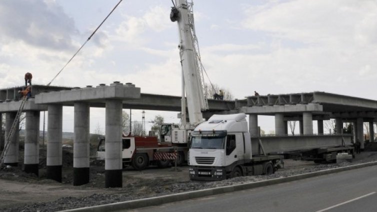 АПИ строи с рециклирани материали