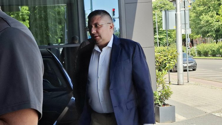 Нанков: Лично Шишков е подписал договорите за мантинелите и пътната поддръжка през 2023 г. 