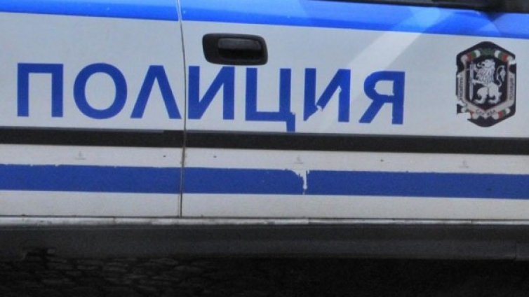 Пиян ученик без книжка се метнал зад волана, от полицията го спипали 