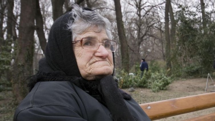 "Ало" измамници отмъкнаха спестяванията на възрастни хора 