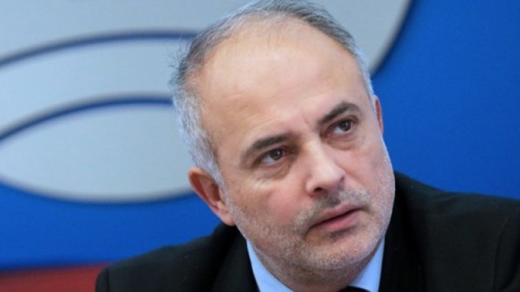 Тотю Младенов: Нито лев повече за майчинство